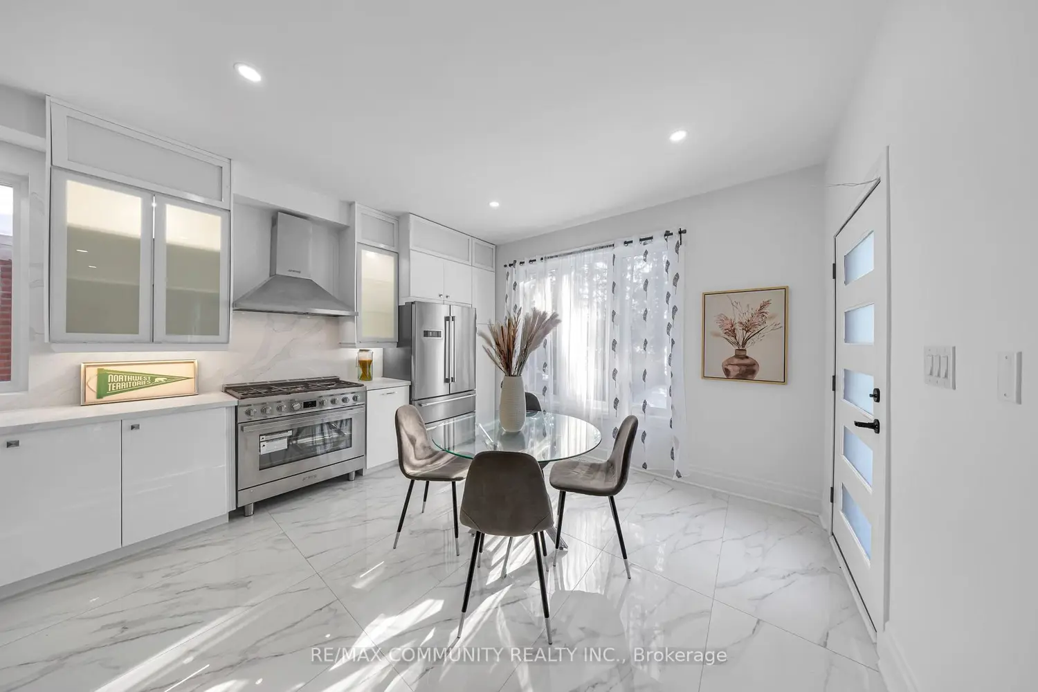 Additional image 2 of 645 Fraser Avenue