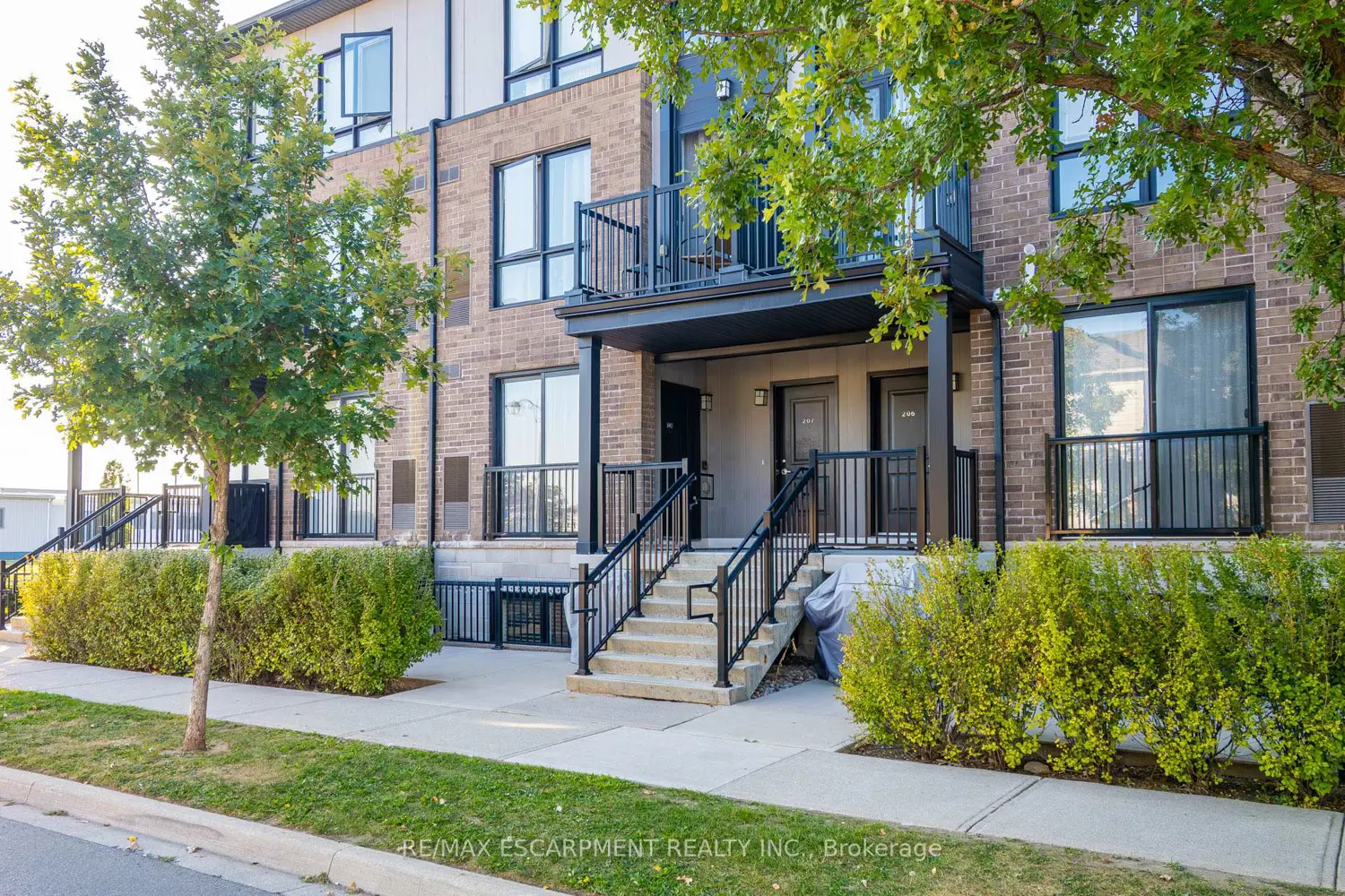 1206 Main Street 107 photo 4