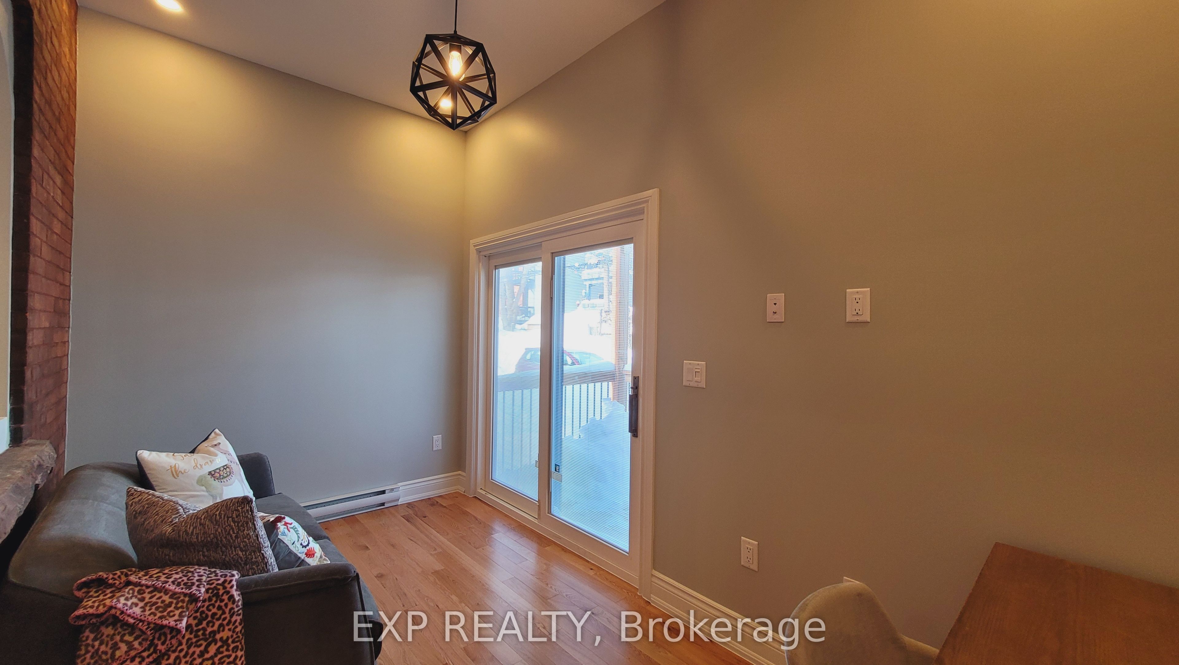 Additional image 6 of 103-157-159 James Street, Ottawa, ON, K1R 5M4