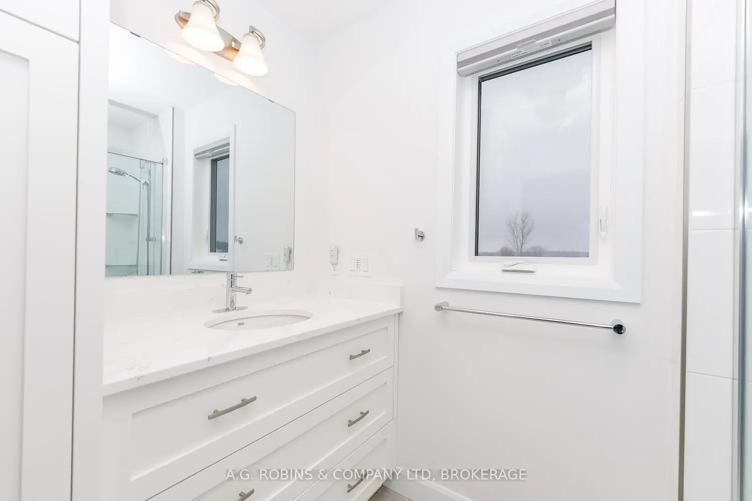 Additional image 6 of 11716 Lakeshore Road