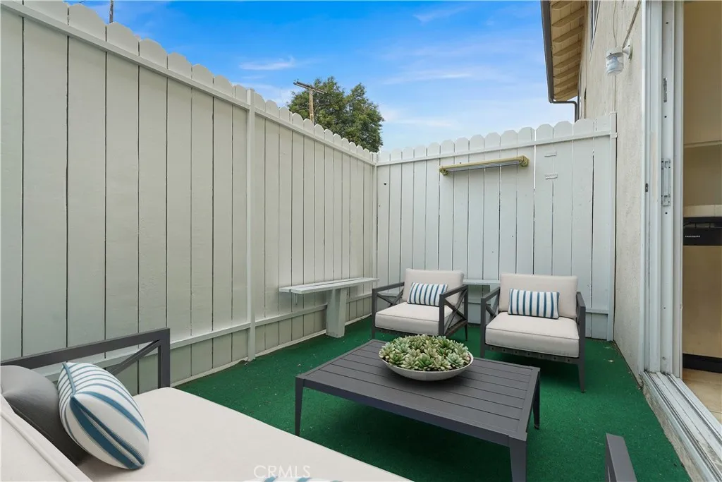 Additional image 44 of 22855 Vanowen Street Unit 2, West Hills, CA 91307