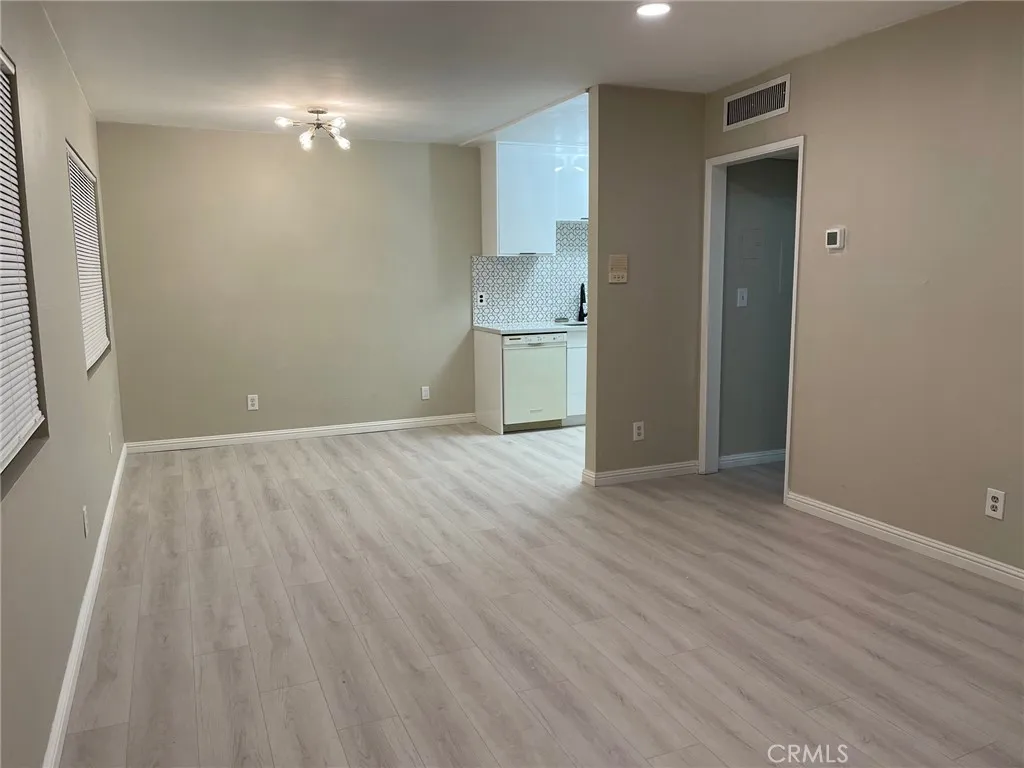 Additional image 43 of 14560 Clark St Unit 102, Sherman Oaks, CA 91411