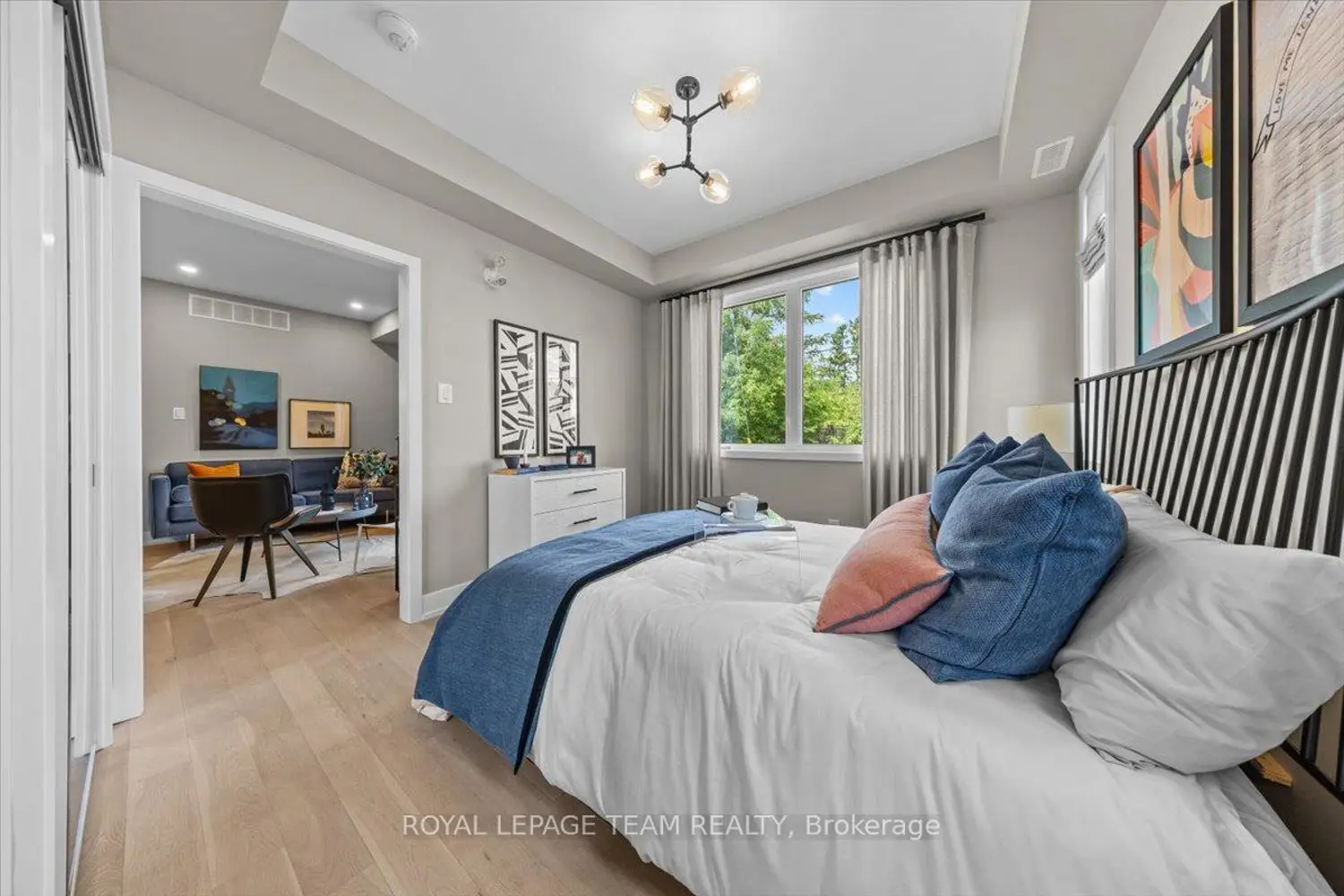 Additional image 14 of 2376 Tenth Line Road 205