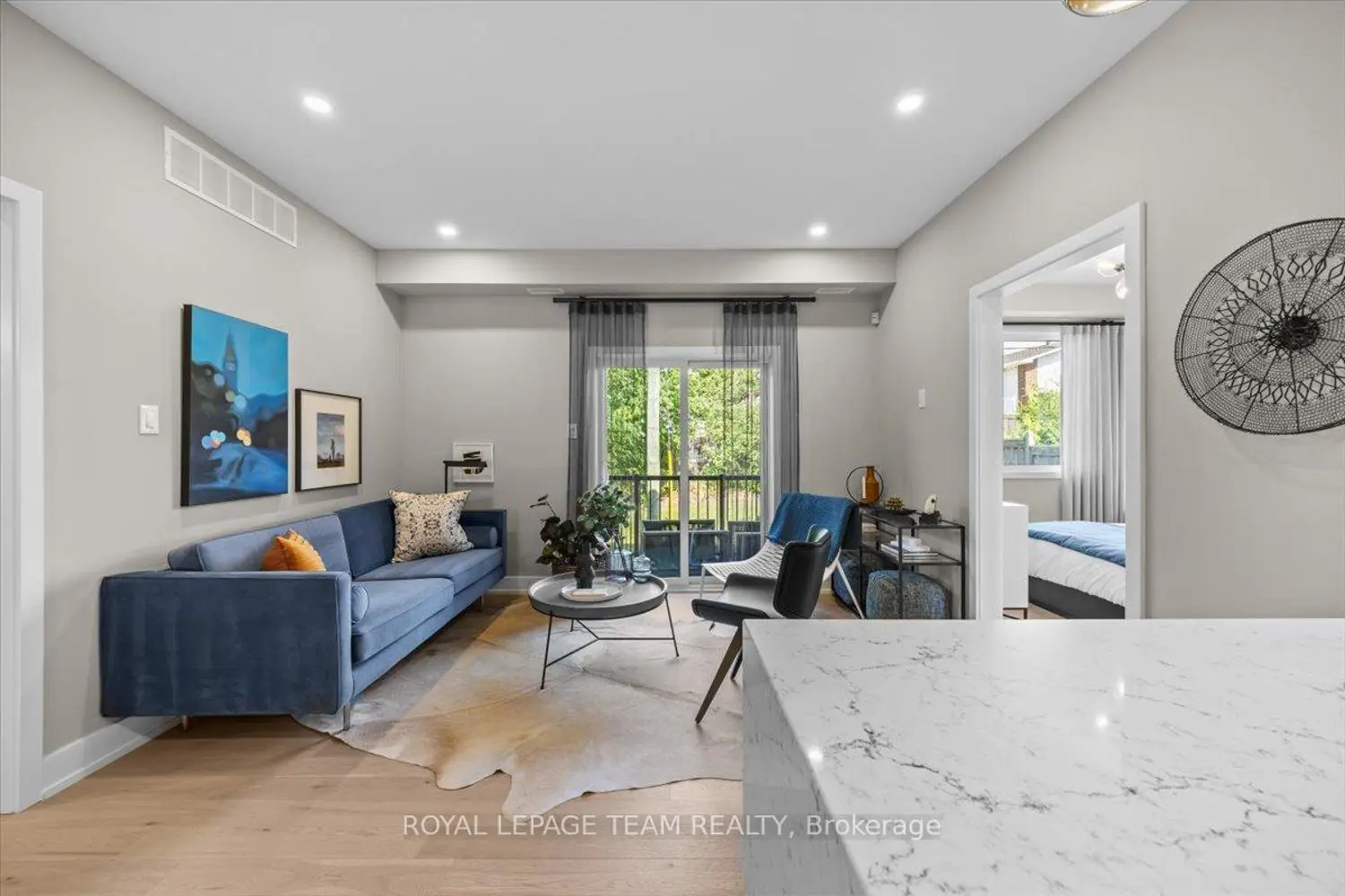 Additional image 9 of 2376 Tenth Line Road 205