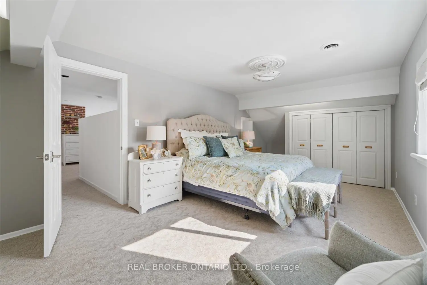 Additional image 15 of 1449 Champlain Drive