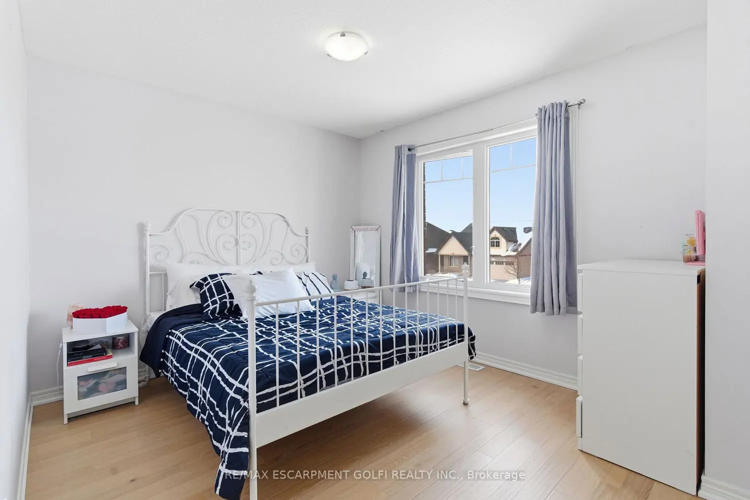 Additional image 5 of 28 Silverwood Avenue