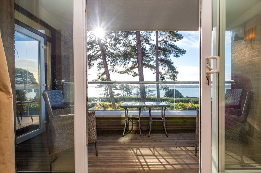 Additional image 10 of 3 bed flat for saleSandbanks Road, Poole, Dorset BH14