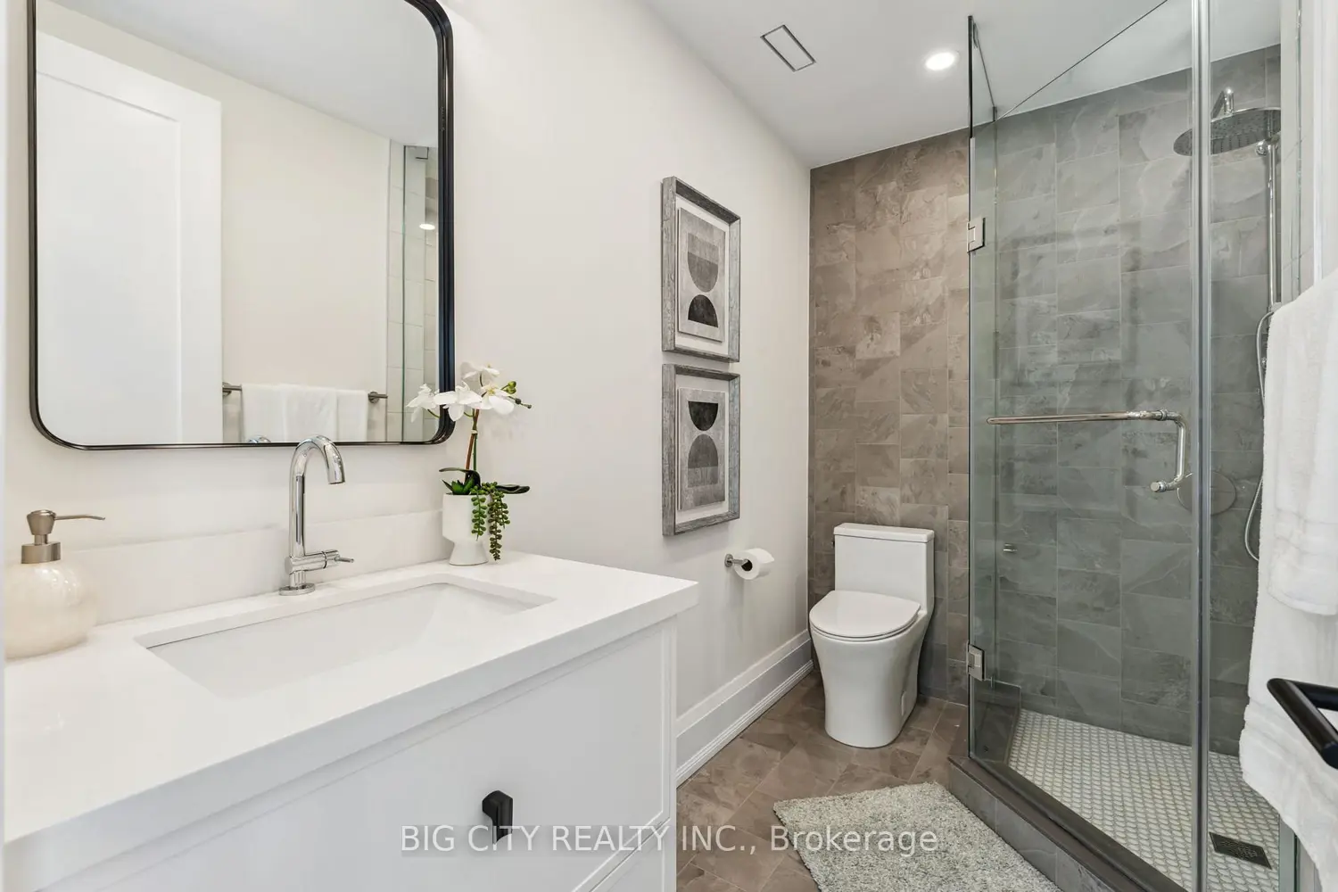 Additional image 8 of 75 Lawrence Crescent