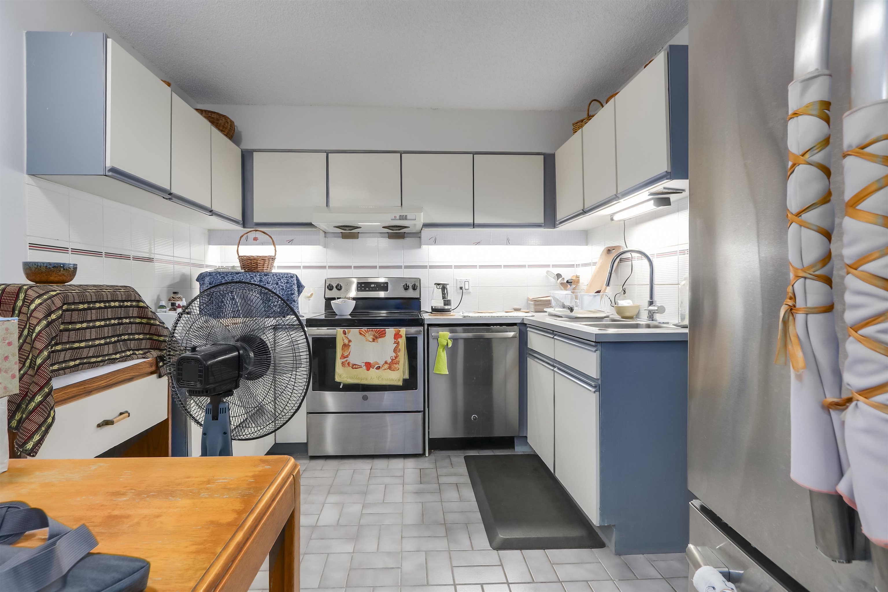 Additional image 4 of 402-2024 Fullerton Avenue, North Vancouver, BC, V7P 3G4