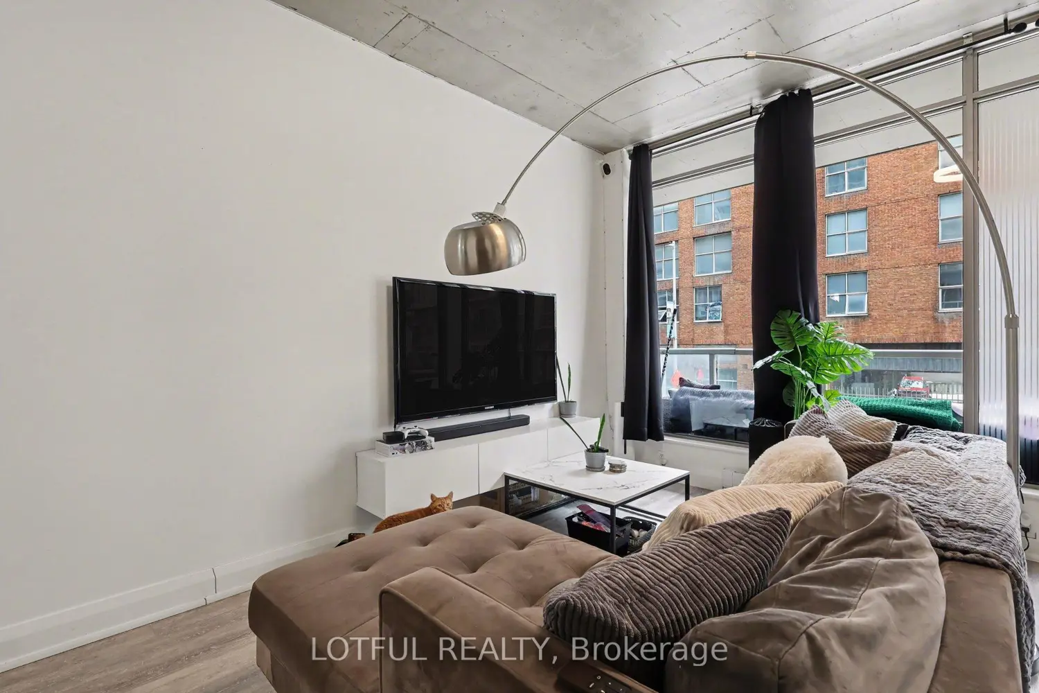 Additional image 7 of 383 Cumberland Street 201