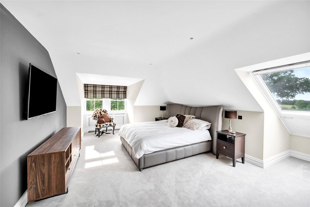 Additional image 24 of 9 bed detached house for saleStubbs Hill, Binfield, Bracknell, Berkshire RG42