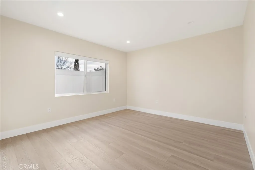 Additional image 11 of 19949 Lassen Street, Chatsworth, CA 91311