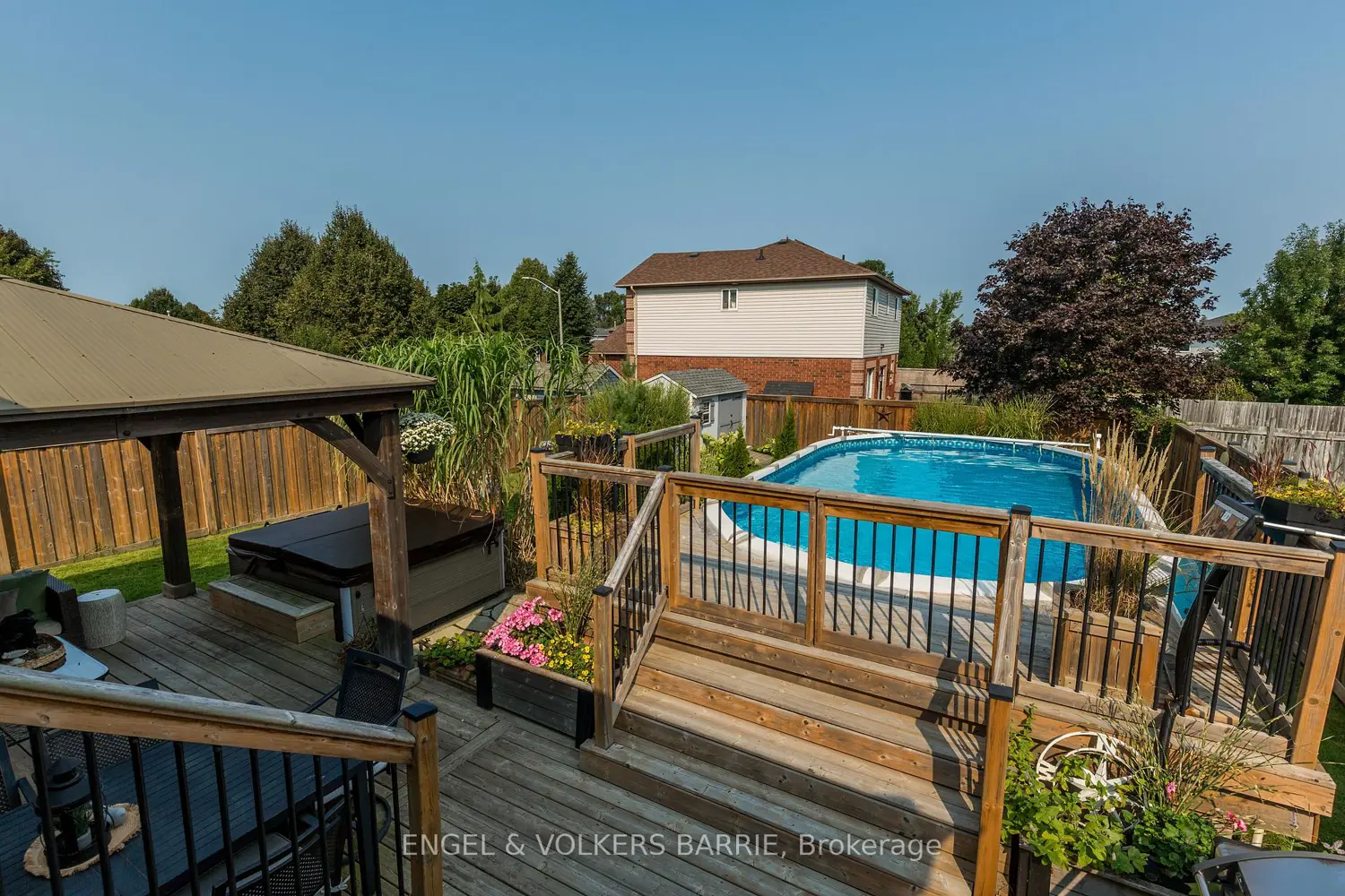 Additional image 17 of 139 Columbia Road