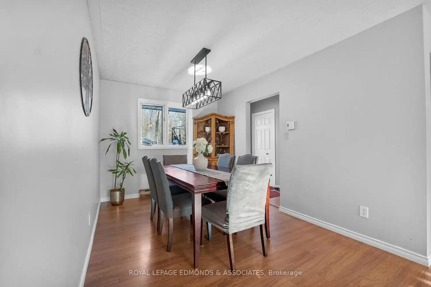 1486 Wilson Road photo 5