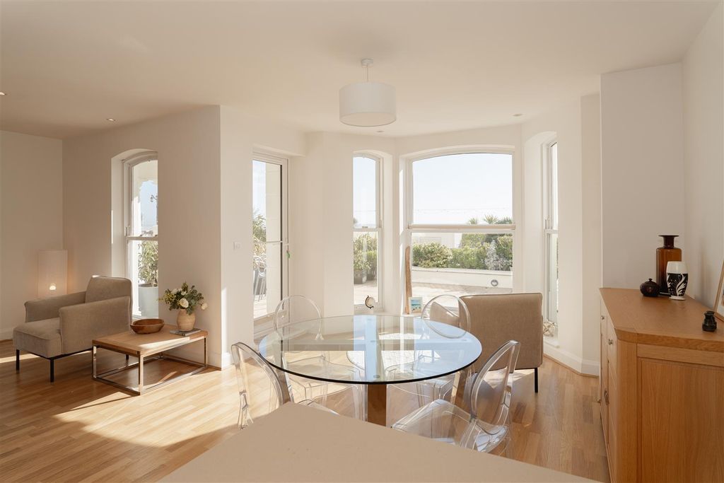 Additional image 2 of 3 bed flat for saleMarine Parade, Worthing BN11