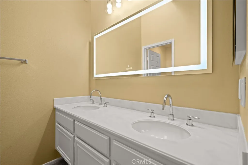 Additional image 31 of 34 Oxford Unit 36, Irvine, CA 92612