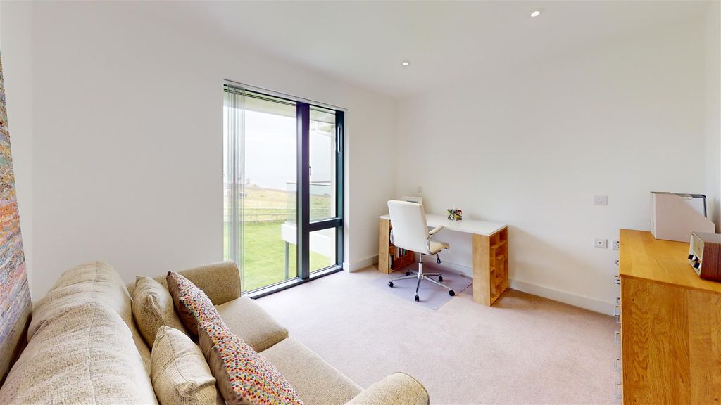 Additional image 12 of 2 bed flat for saleSlon Lane, Ogmore-By-Sea, Vale Of Glamorgan CF32