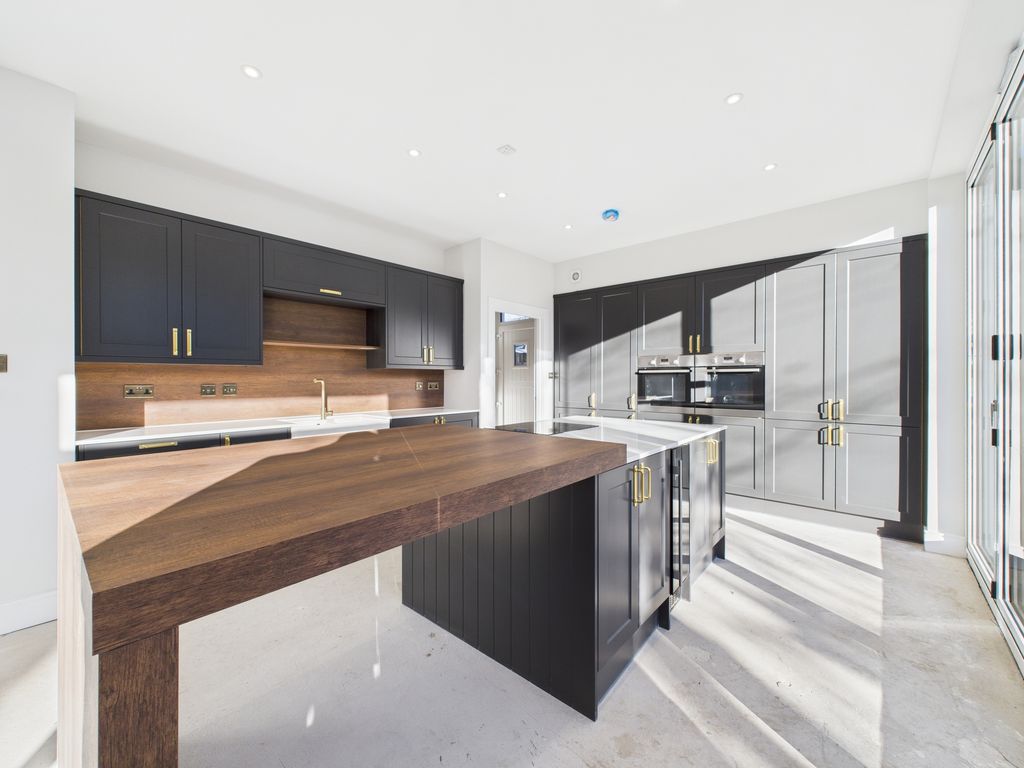 Additional image 8 of 4 bed detached house for saleLanark Road, Carluke ML8