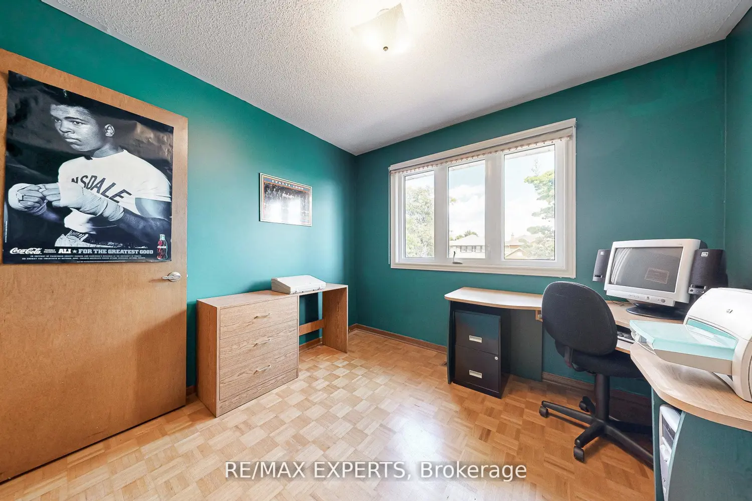 Additional image 12 of 47 Velvet Crescent