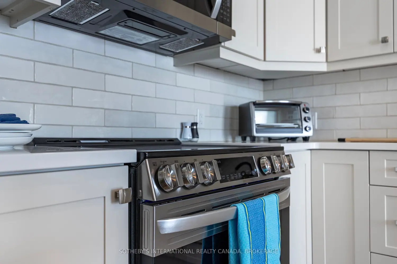 Additional image 19 of 235 South Street 302