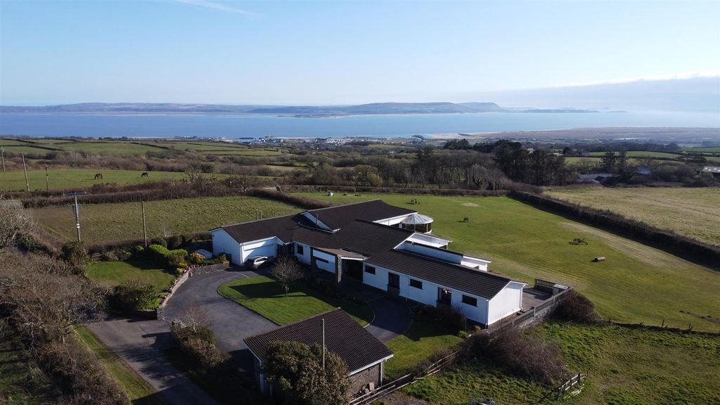 4 bed detached house for salePembrey, Burry Port SA16