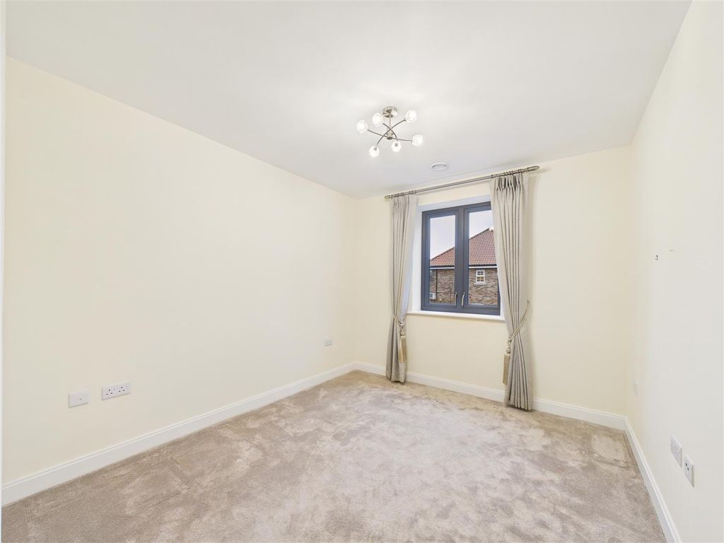Additional image 11 of 2 bed flat for saleStapleton Court, Waller Grove, Swanland HU14