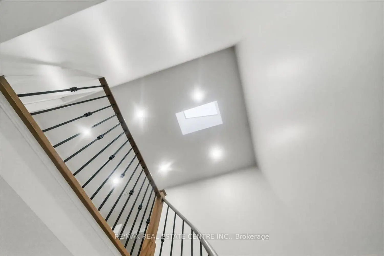 Additional image 9 of 972 Deer Run