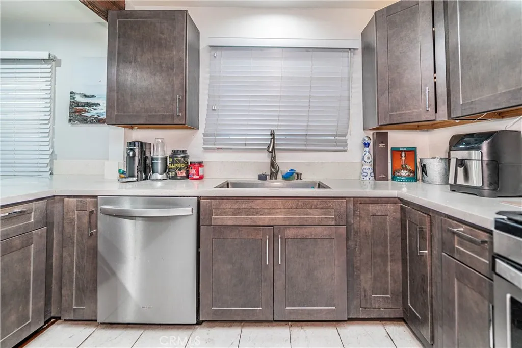 Additional image 18 of 325 Cedar Ave, Long Beach, CA 90802