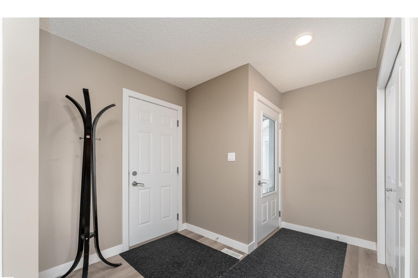 Additional image 8 of 1964 Kroetsch Crescent SW, Edmonton, AB, T6W4J3