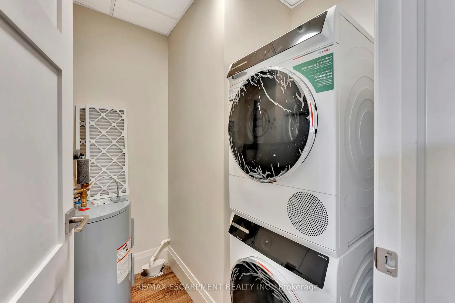 Additional image 14 of 7 Grand River Street 302