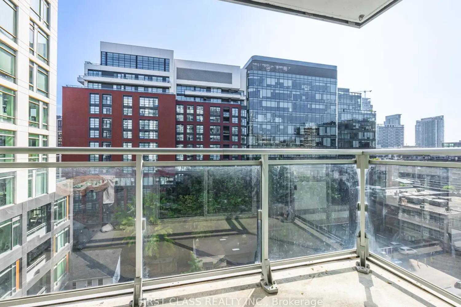 Additional image 2 of 525 Adelaide Street 1022
