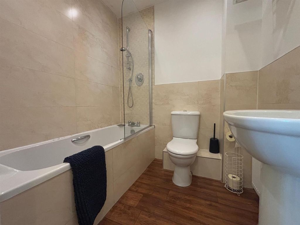 Additional image 10 of 1 bed flat for saleChandlers Yard, Burry Port SA16