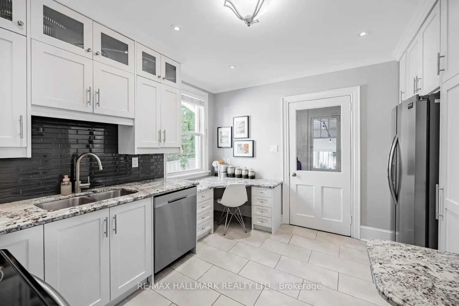 Additional image 6 of 407 Aberdeen Avenue