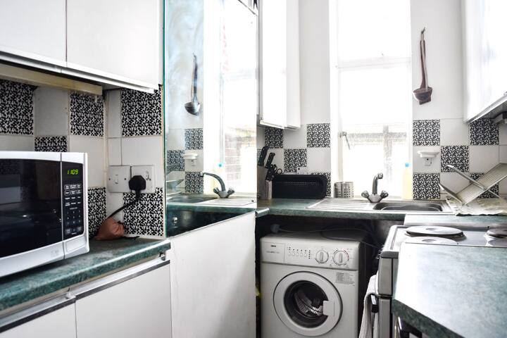 Additional image 9 of 1 Bed Flat, Gilling Court, NW3, N1 7GU