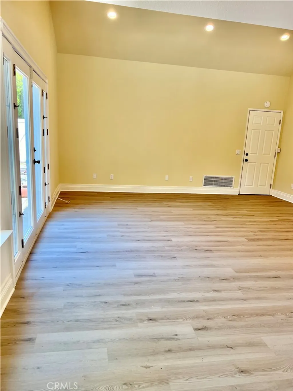 Additional image 15 of 10401 Garden Grove Ave, Northridge, CA 91324