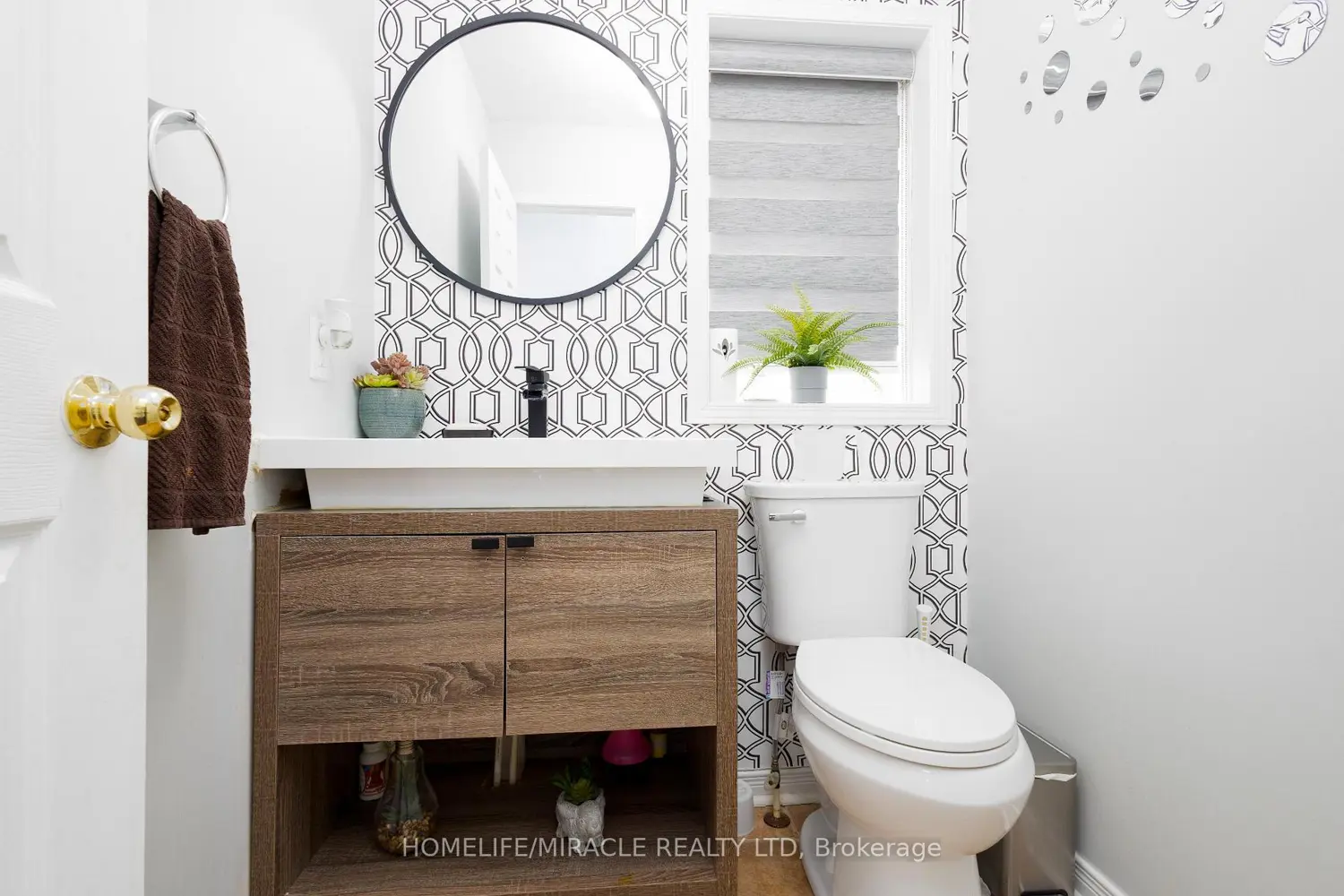 Additional image 5 of 12 Homeview Road