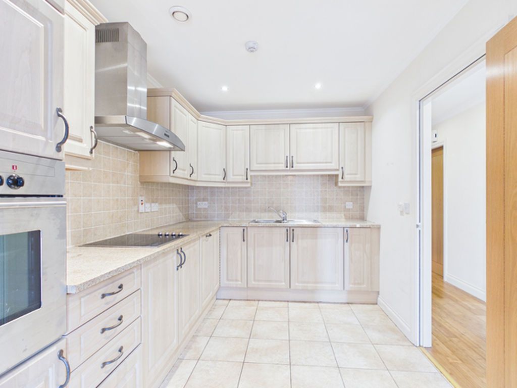 Additional image 10 of 2 bed flat for saleHafan Tywi, The Parade, Carmarthen SA31