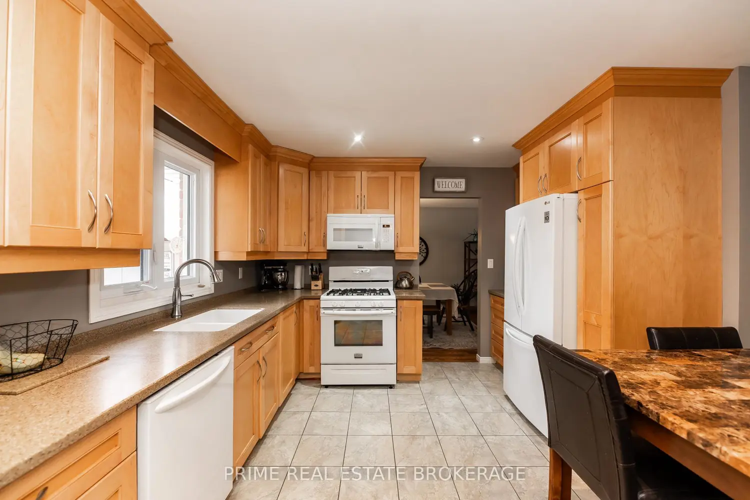 Additional image 2 of 16 Timberlane Crescent