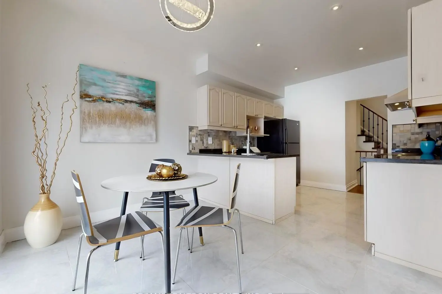 Additional image 7 of 4 Wessex Drive