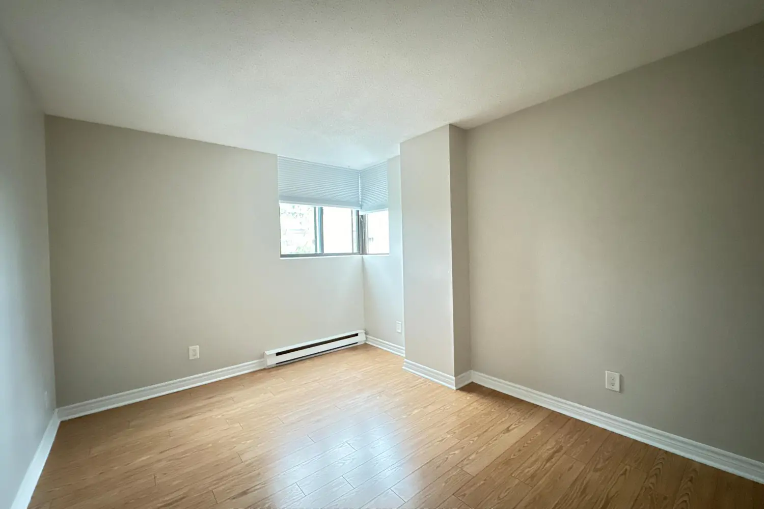 Additional image 10 of 191 Parkdale Avenue 104