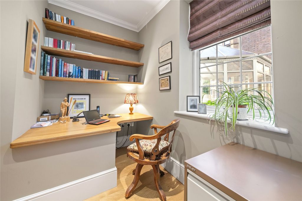 Additional image 13 of 3 bed flat for saleFelcourt Road, Felcourt, East Grinstead, Surrey RH19