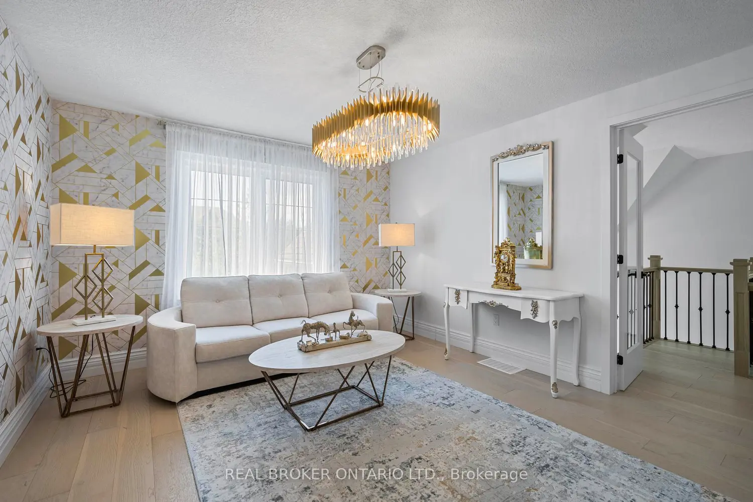 Additional image 10 of 215 Black Maple Court