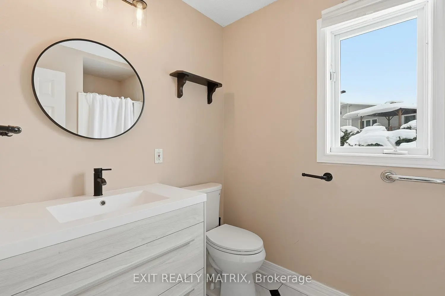 Additional image 4 of 203 Montee Outaouais Road