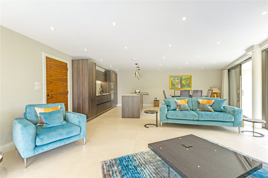 Additional image 5 of 3 bed flat for saleThe Avenue, Branksome Park, Dorset BH13