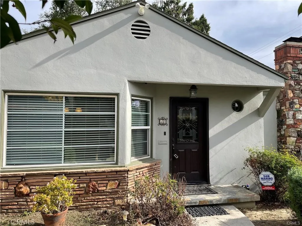 10 N Mountain Trail, Sierra Madre, CA 91024