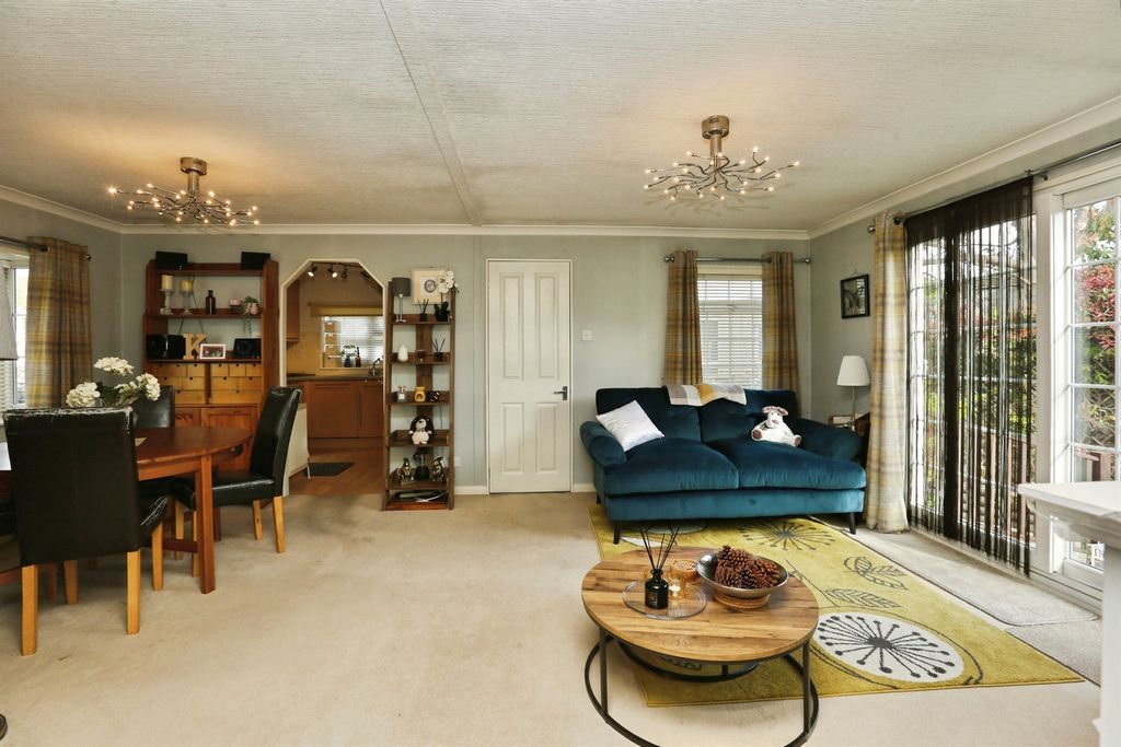Additional image 18 of 2 bed mobile/park home for saleShamblehurst Lane South, Hedge End, Southampton SO30