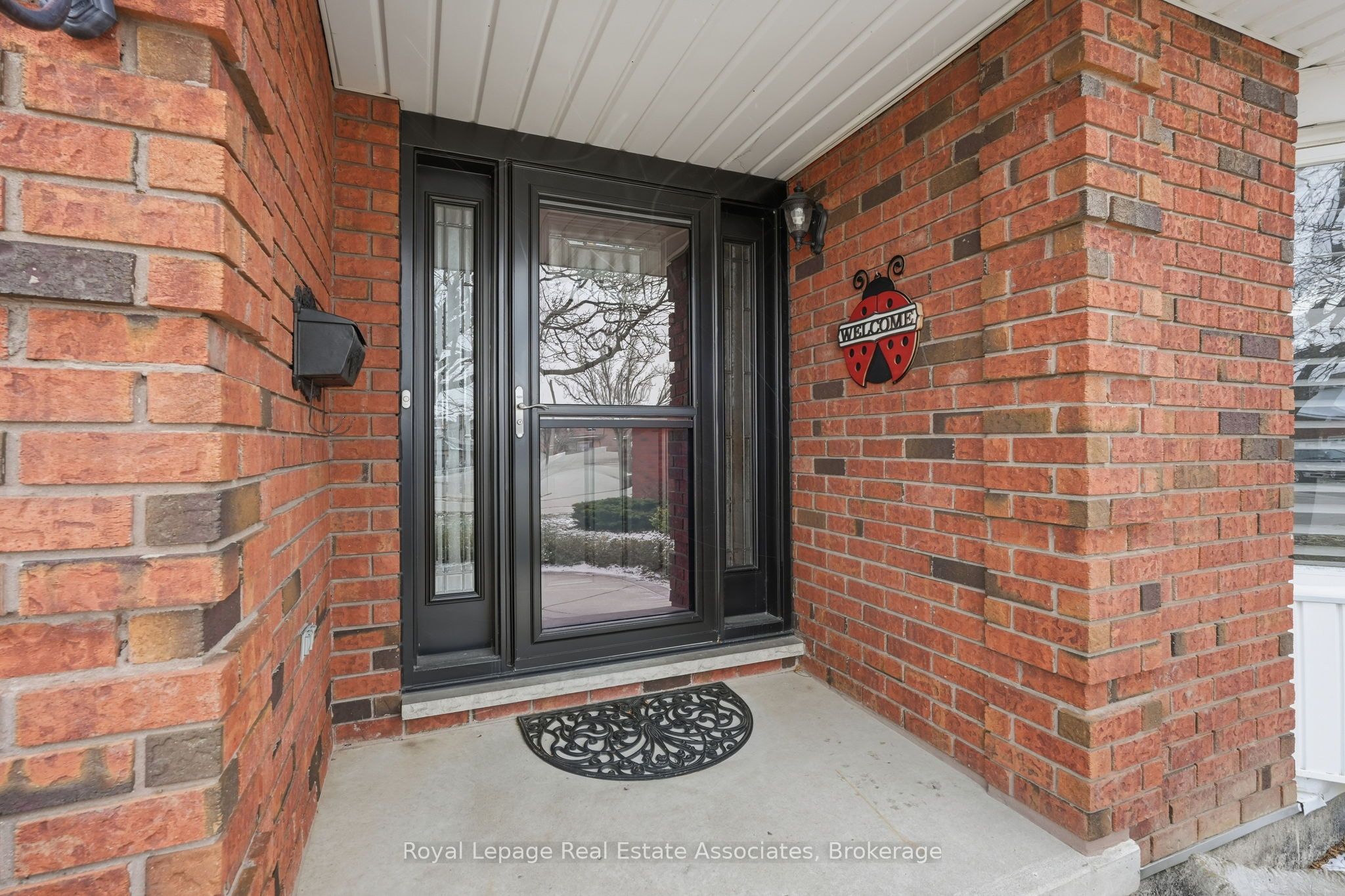 Additional image 4 of 9 Waldorf Court, Hamilton, ON, L8V 5A1