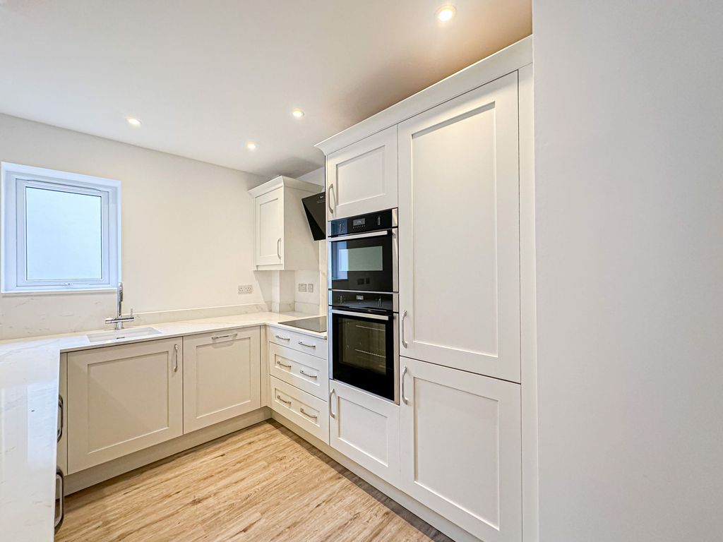 Additional image 8 of 3 bed flat for saleRocky Lane, Heswall CH60