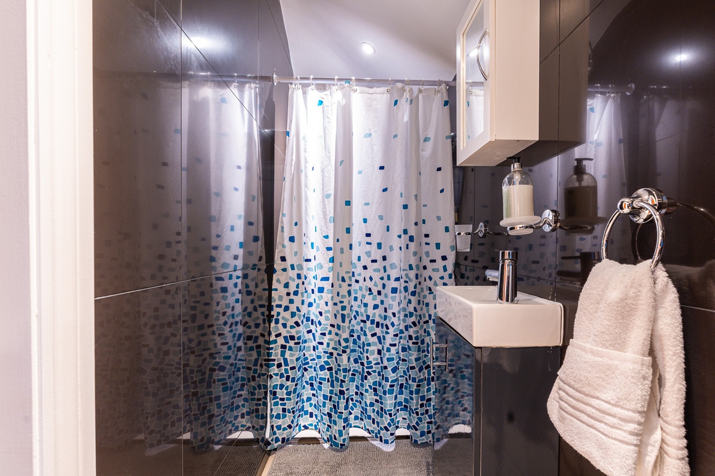 Additional image 22 of 3 Bed Flat, North End Road, W14, N1 7GU