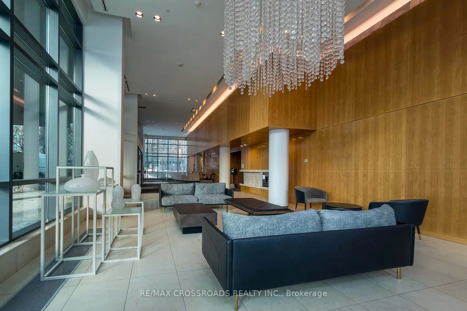 Additional image 2 of 209 Fort York Boulevard 755